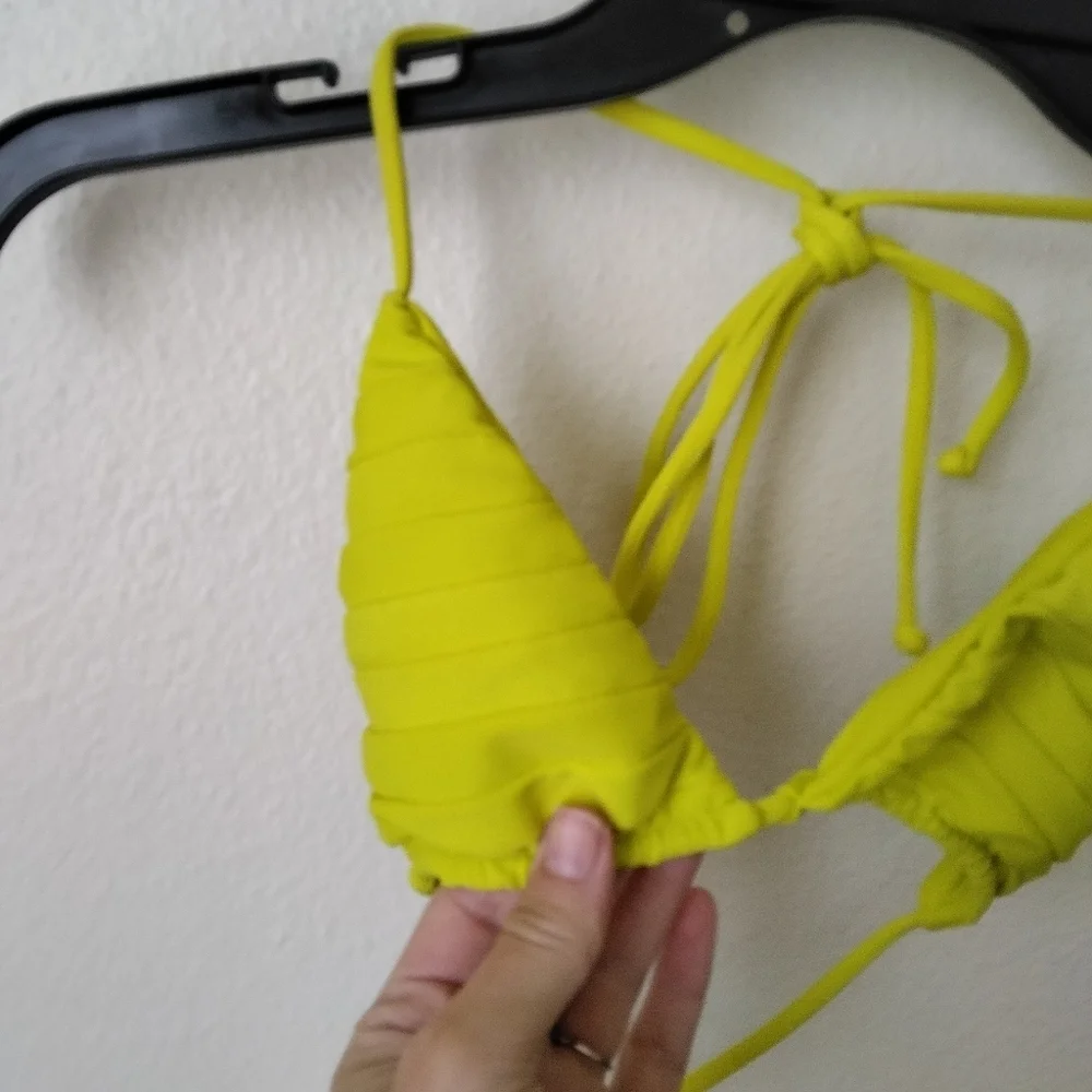 Mikoh Women's Lime Green Bikini Top Size Small